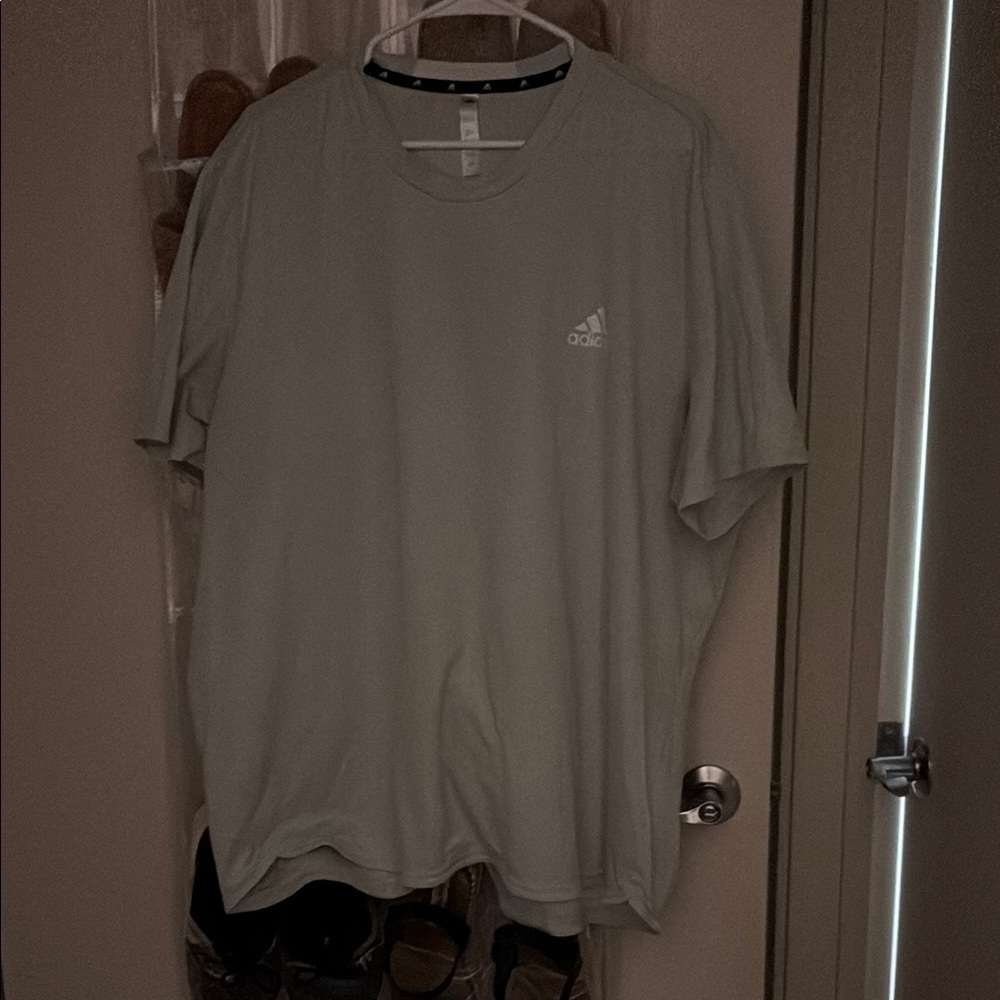 Adidas Men's Gray T-Shirt
